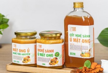 Vì sao "nghệ ủ mật ong chum sành" vượt trội về chất lượng và hương vị?