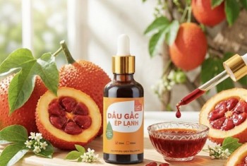 Một chai dầu gấc nhỏ để nâng cấp cả bữa ăn mỗi ngày